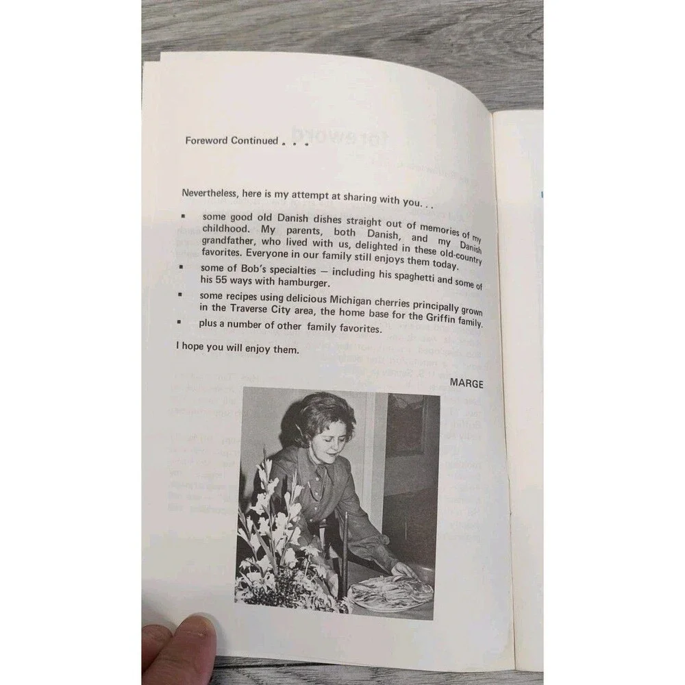 Marge Griffin's Family Cookbook, Senator Bob Griffin Michigan c1970s - Recipes